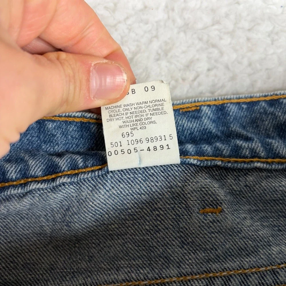 Vintage Levis 505 Mens 40x30 (36x28) Made in USA Blue Straight Leg Jeans 1996